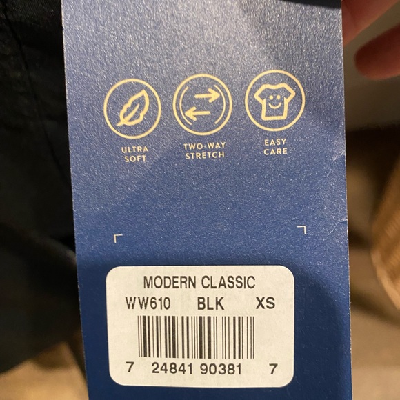 New scrub top - Picture 1 of 3